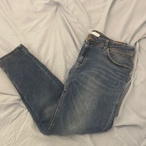 Zara Women's Skinny Jeans in Classic Blue